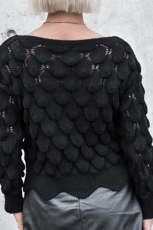 Sweter krótki Roial ze splotem – czarny 2